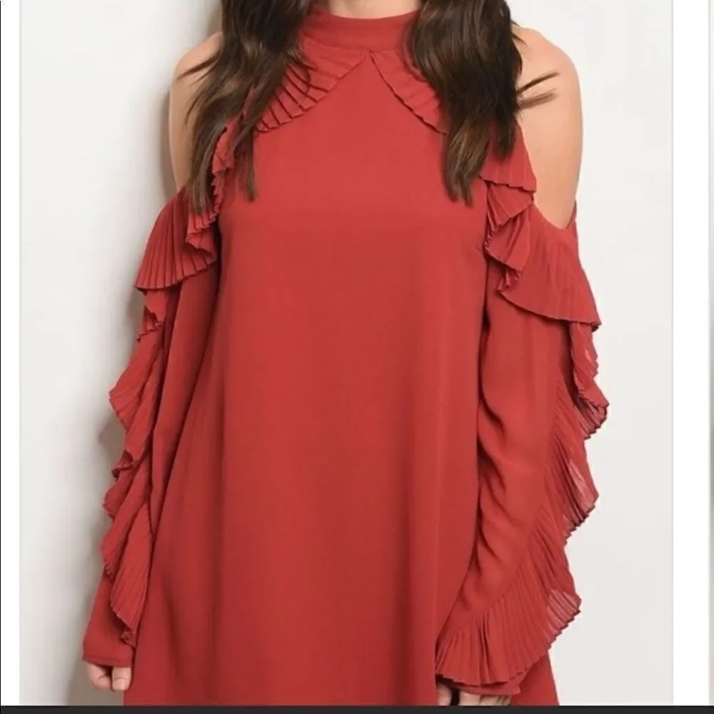 Solid Pleat Ruffle Trim Cold Shoulder Top - Picture 1 of 4